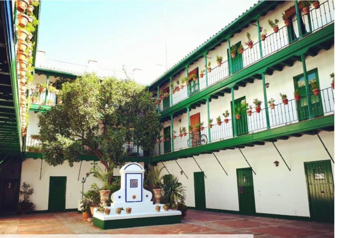 Casa Duque Compartida Familiar 1-Habitacion Con Bano Propio Seville Exterior photo